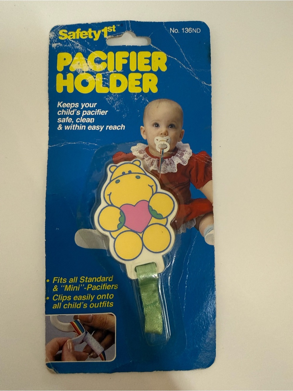 Vintage 1993 Safety 1st Pacifier Holder Teddy Bear Heart NOS Sealed